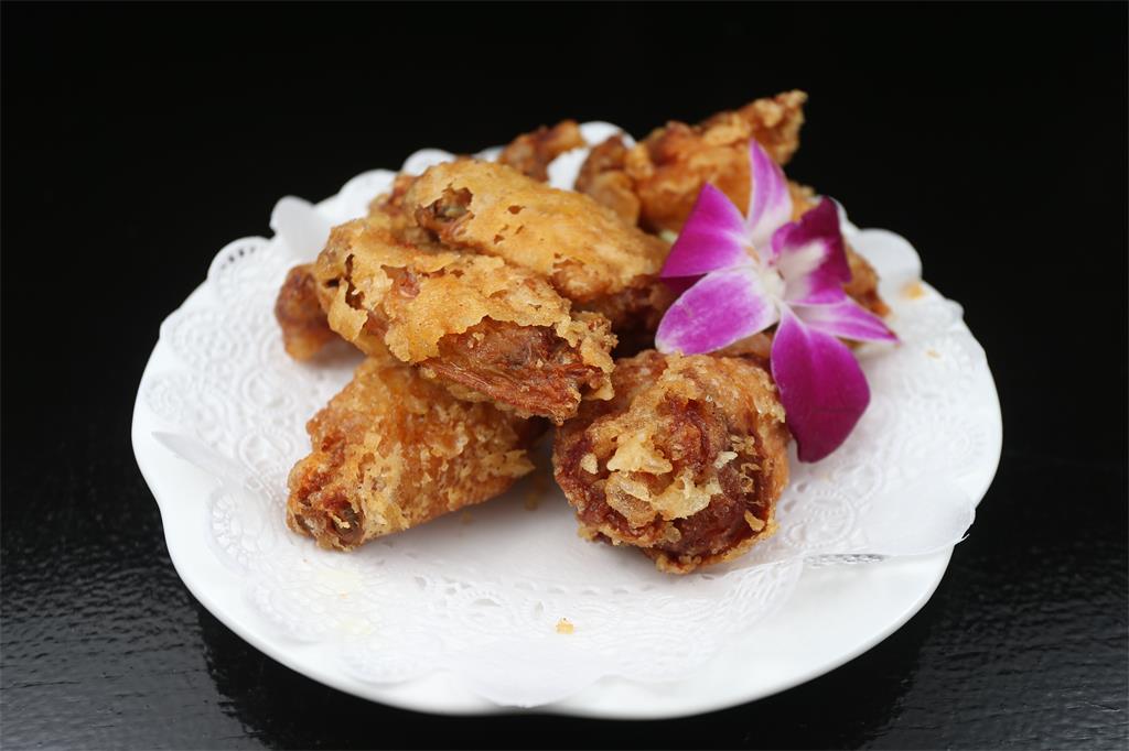 a5. crispy chicken wings